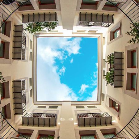 パレルモSolemar Sicilia - Palazzo Quaroniアパートメント エクステリア 写真